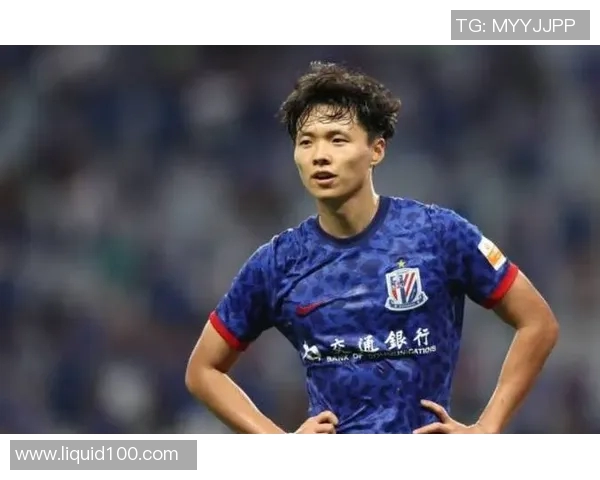 足球明星因护照问题被判刑入狱引发球迷热议与媒体关注